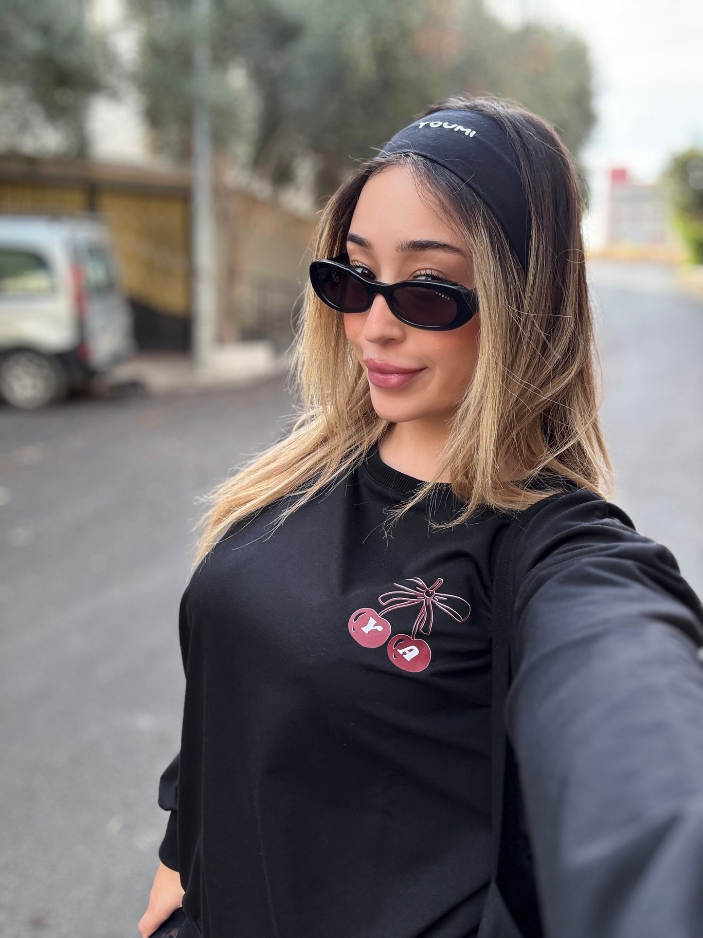 Sweatshirt Berry vibes-Black