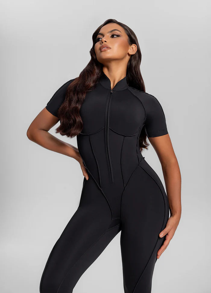 YOU.SUIT-No SleevesClose -Black