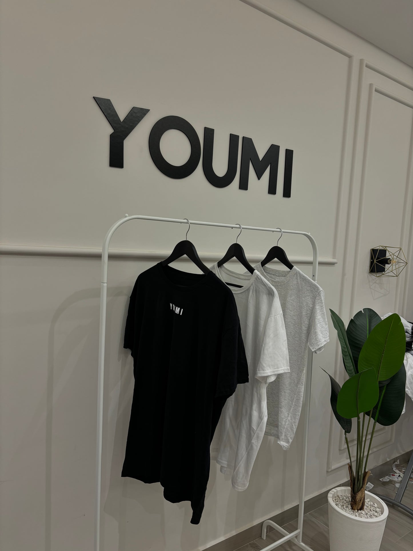 YOUMI Tshirt