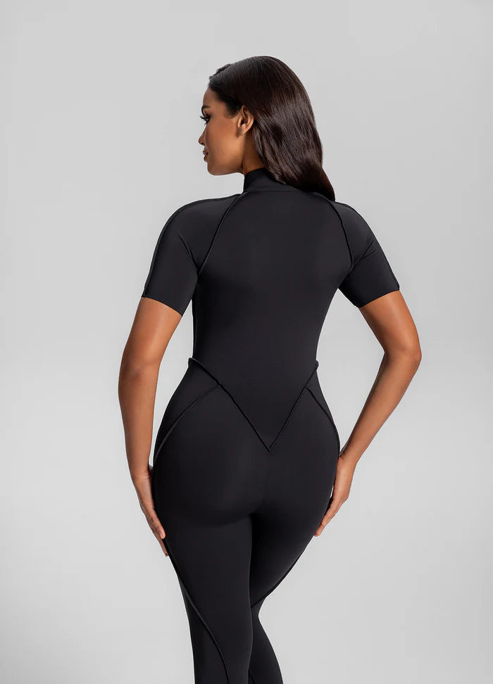 YOU.SUIT-No SleevesClose -Black
