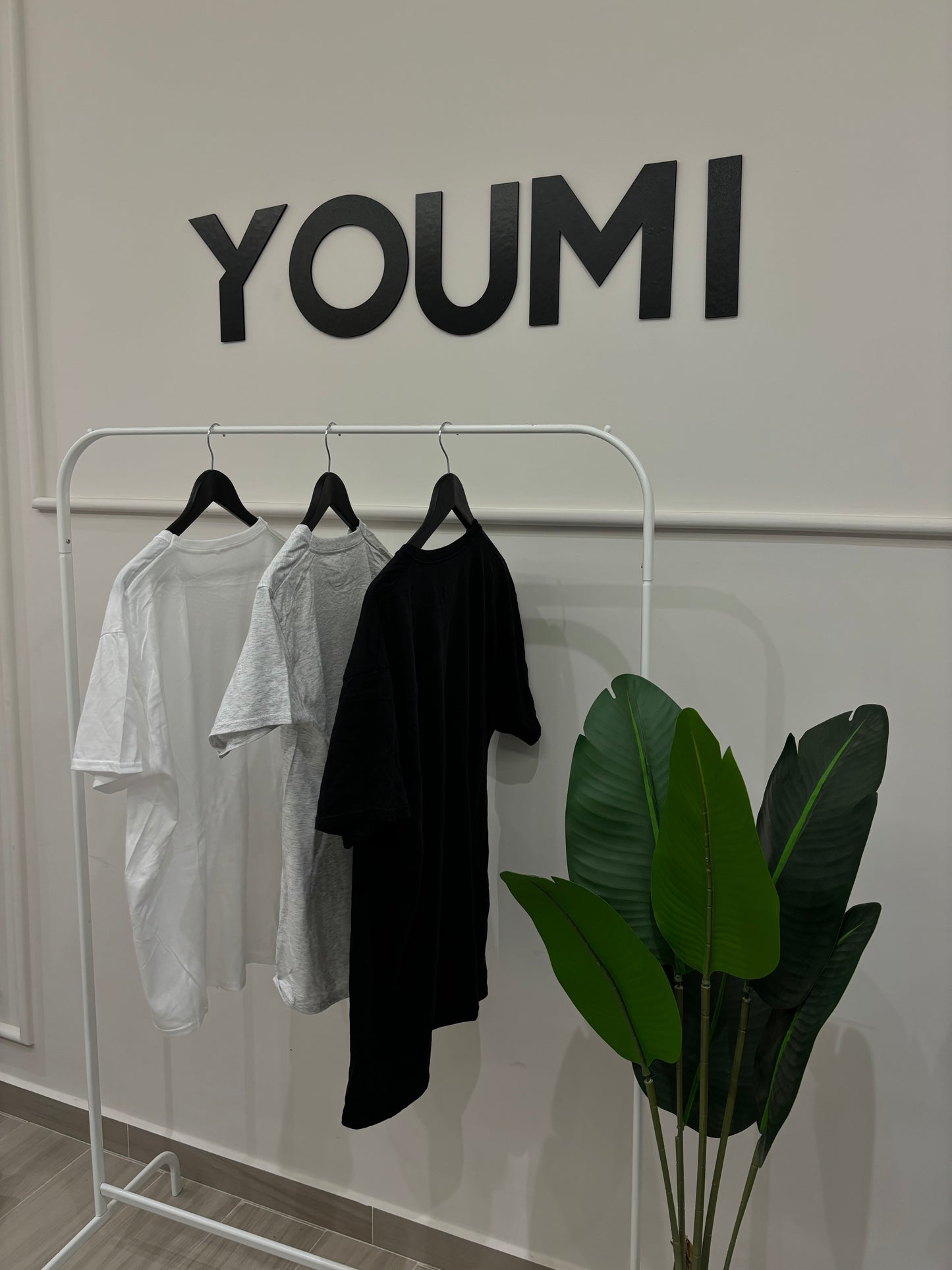 YOUMI Tshirt